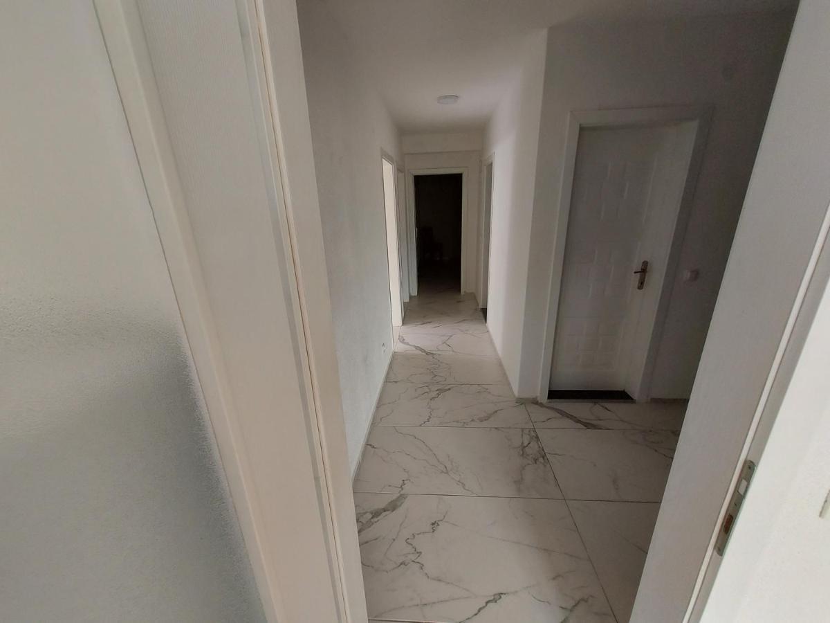 Unique Apartmens City Center Бітола Екстер'єр фото