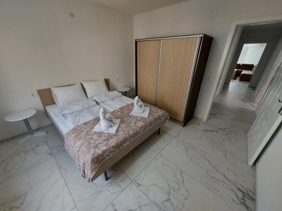Unique Apartmens City Center Бітола Екстер'єр фото