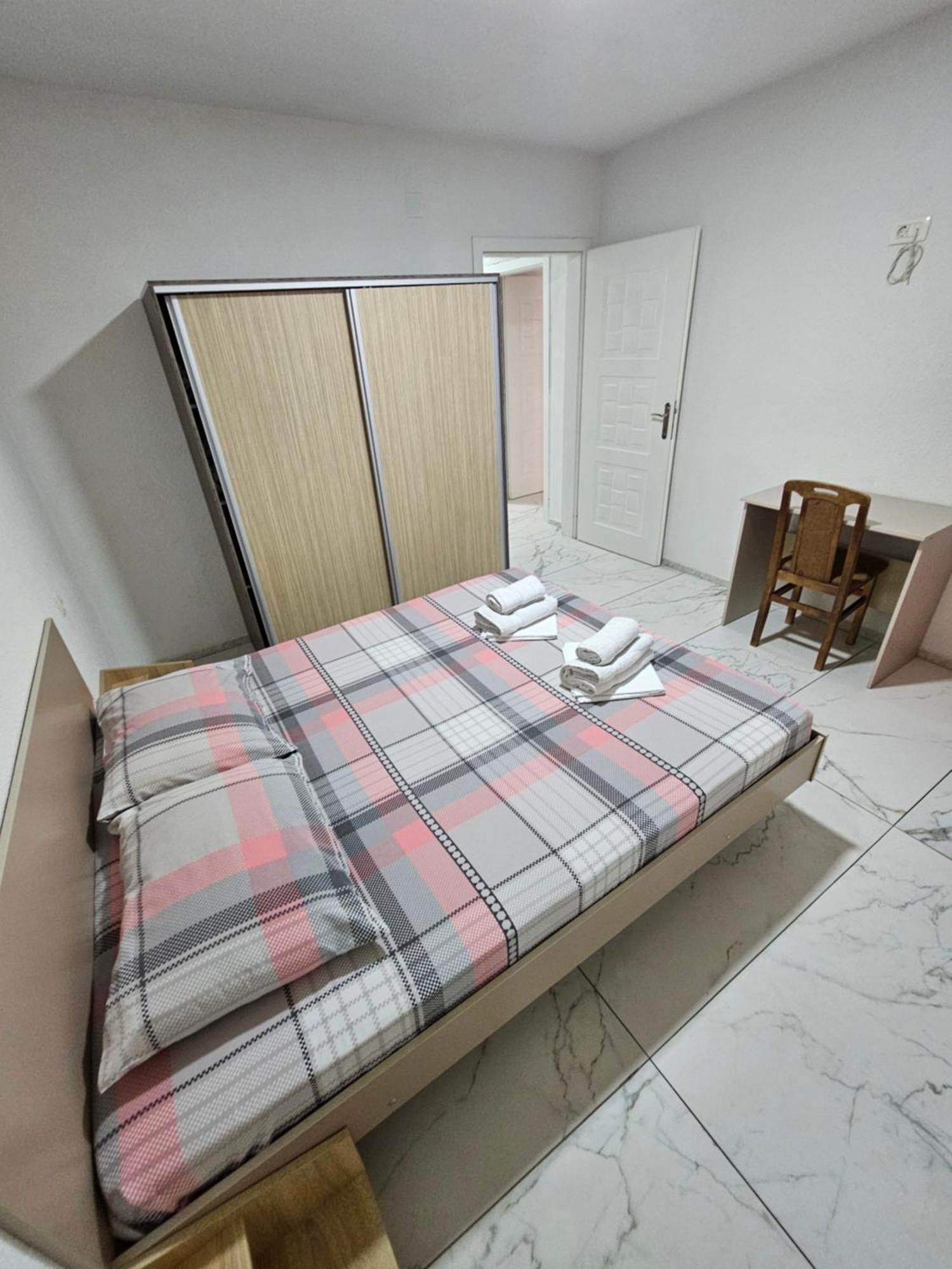 Unique Apartmens City Center Бітола Екстер'єр фото