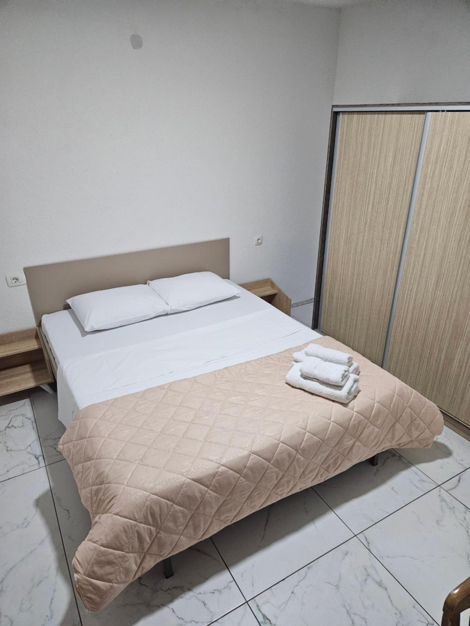 Unique Apartmens City Center Бітола Екстер'єр фото